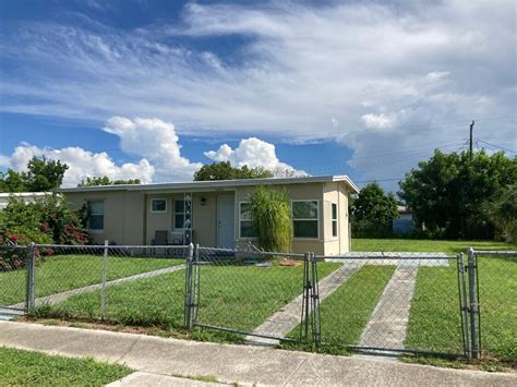 Houses for rent in port charlotte under $1000 - 1 br, 1 bath House - 3427 Steel Yard Ct. 1 Day Ago. 3427 Steel Yard Ct, Charlotte, NC 28205. 1 Bed $1,000.